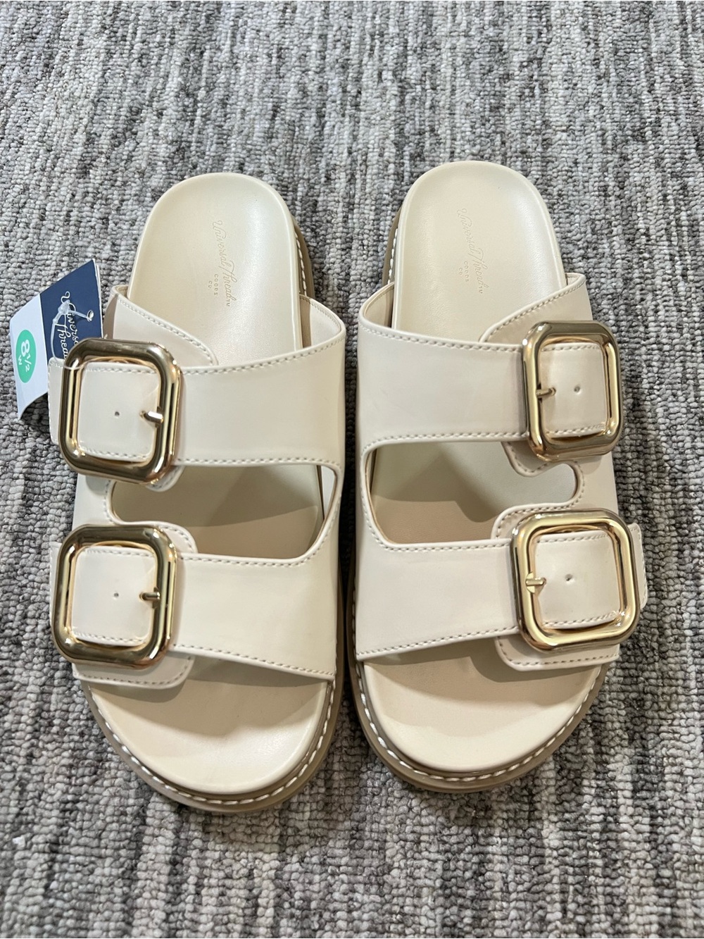 Universal Thread Cream Double-Buckle Sandals Size 8.5 Wide